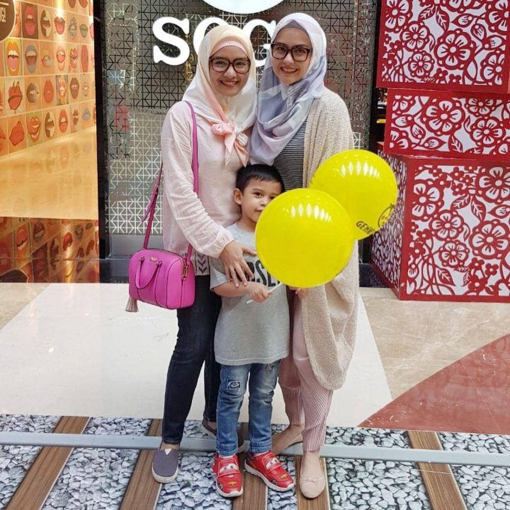 instagram.com/intan_nuraini23