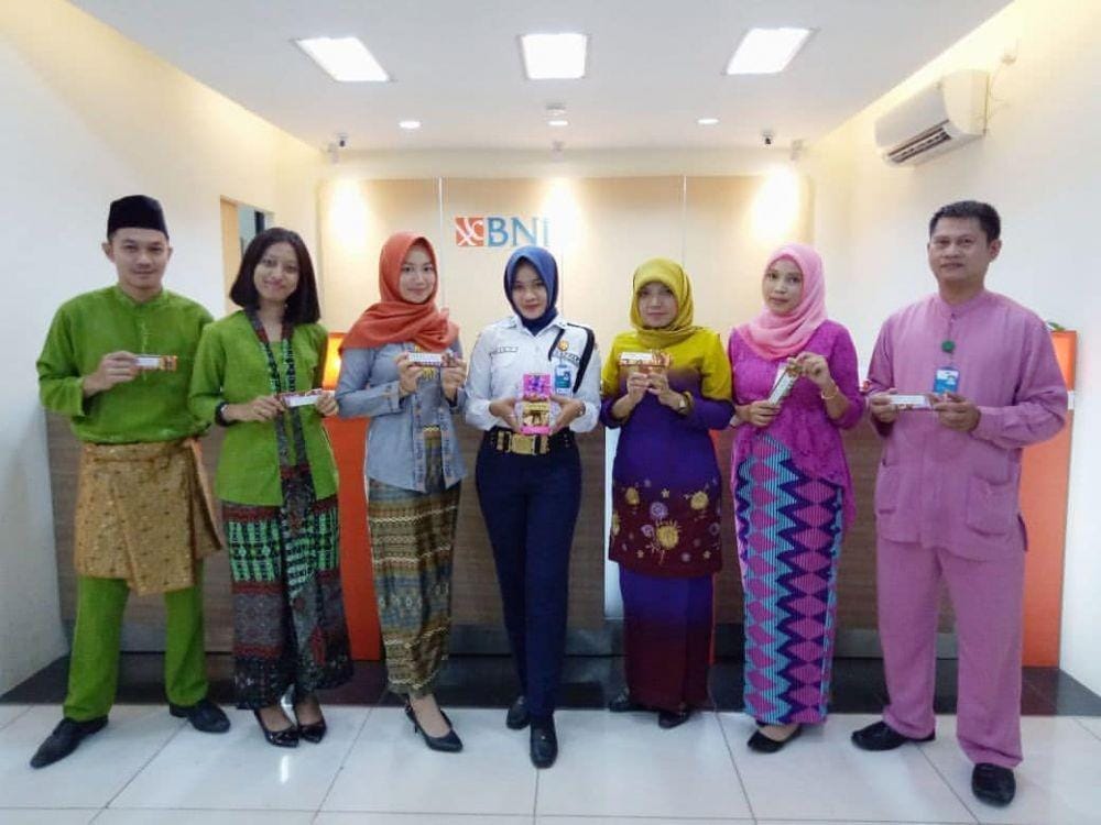 instagram.com/bnikcptbt