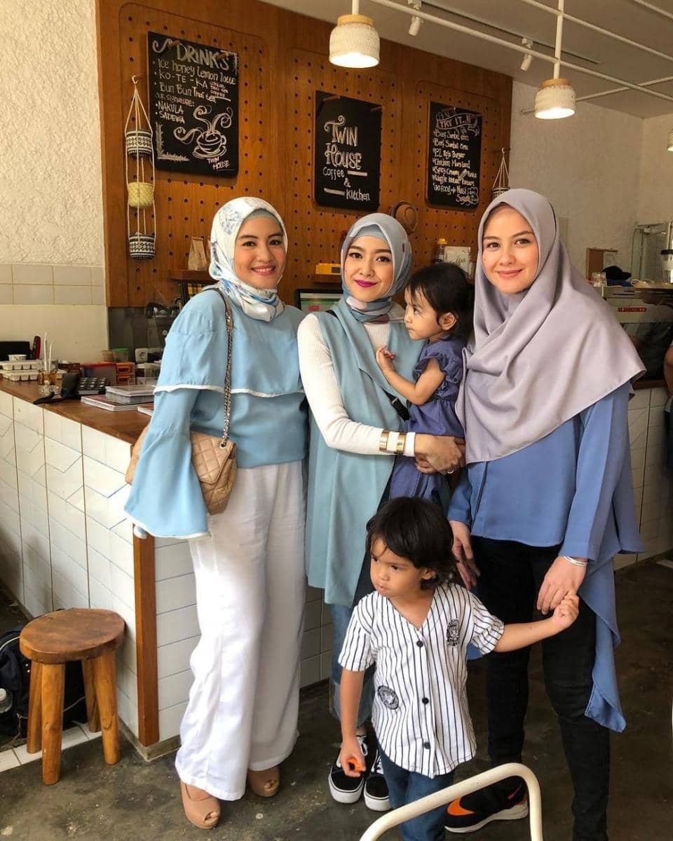 instagram.com/intan_nuraini23