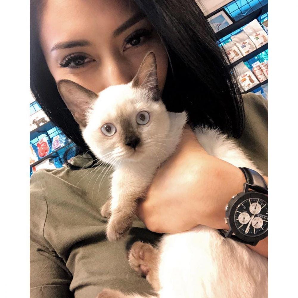 instagram.com/tyasmirasih