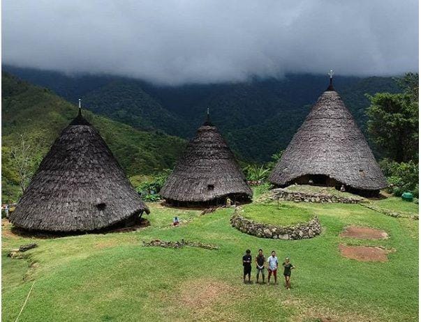 instagram.com/eastrip