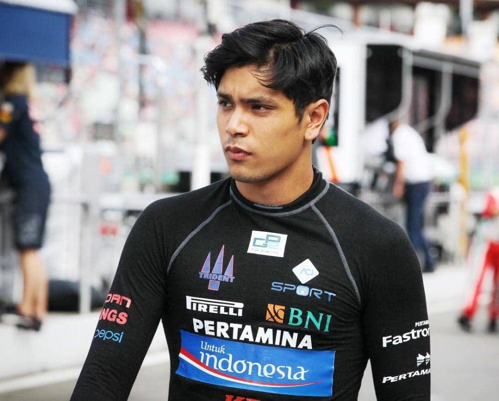 instagram.com/illopaz/