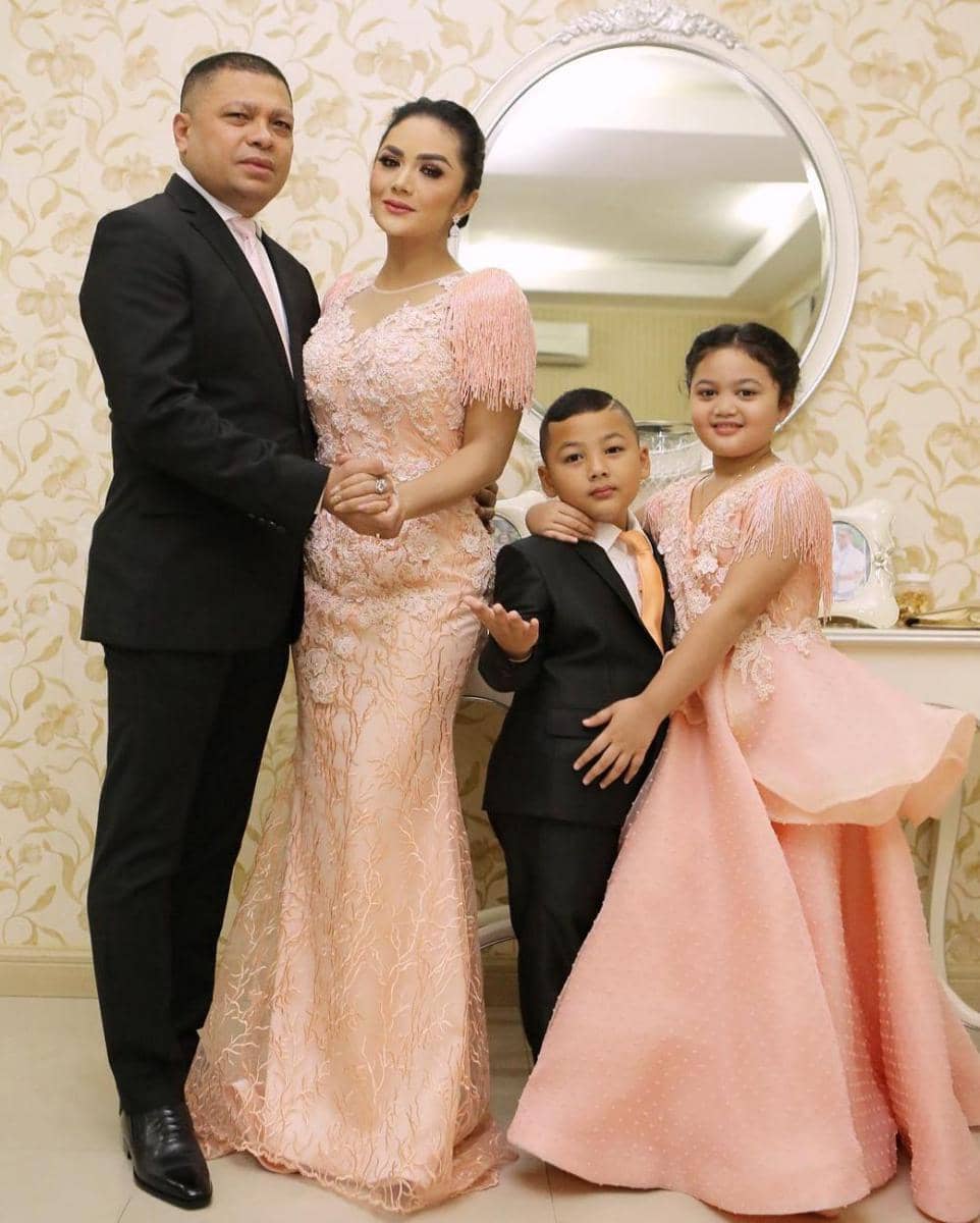 instagram.com/krisdayantilemos