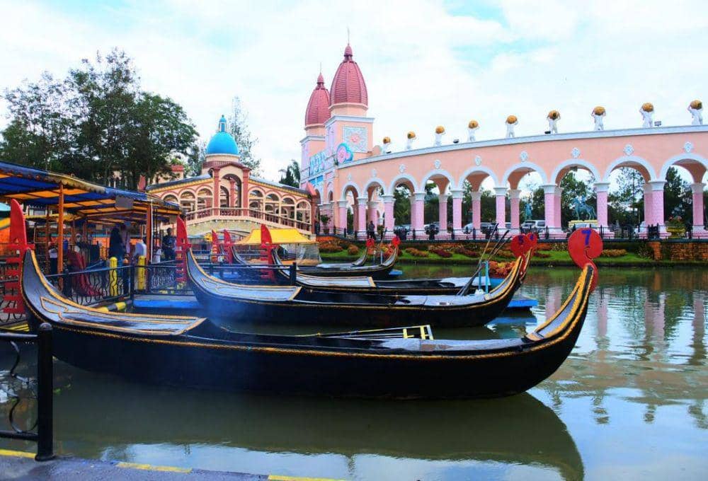 instagram.com/littlevenice_puncak