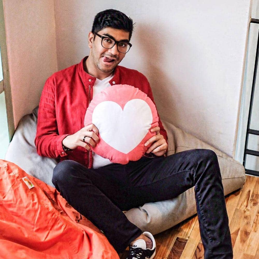 Instagram.com/gandhifernando