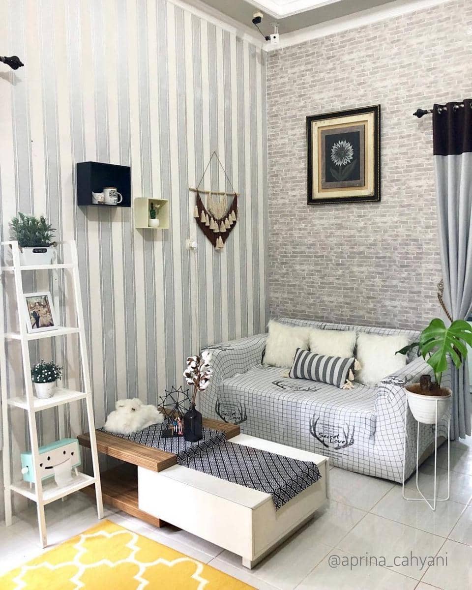 instagram.com/aprina_cahyani