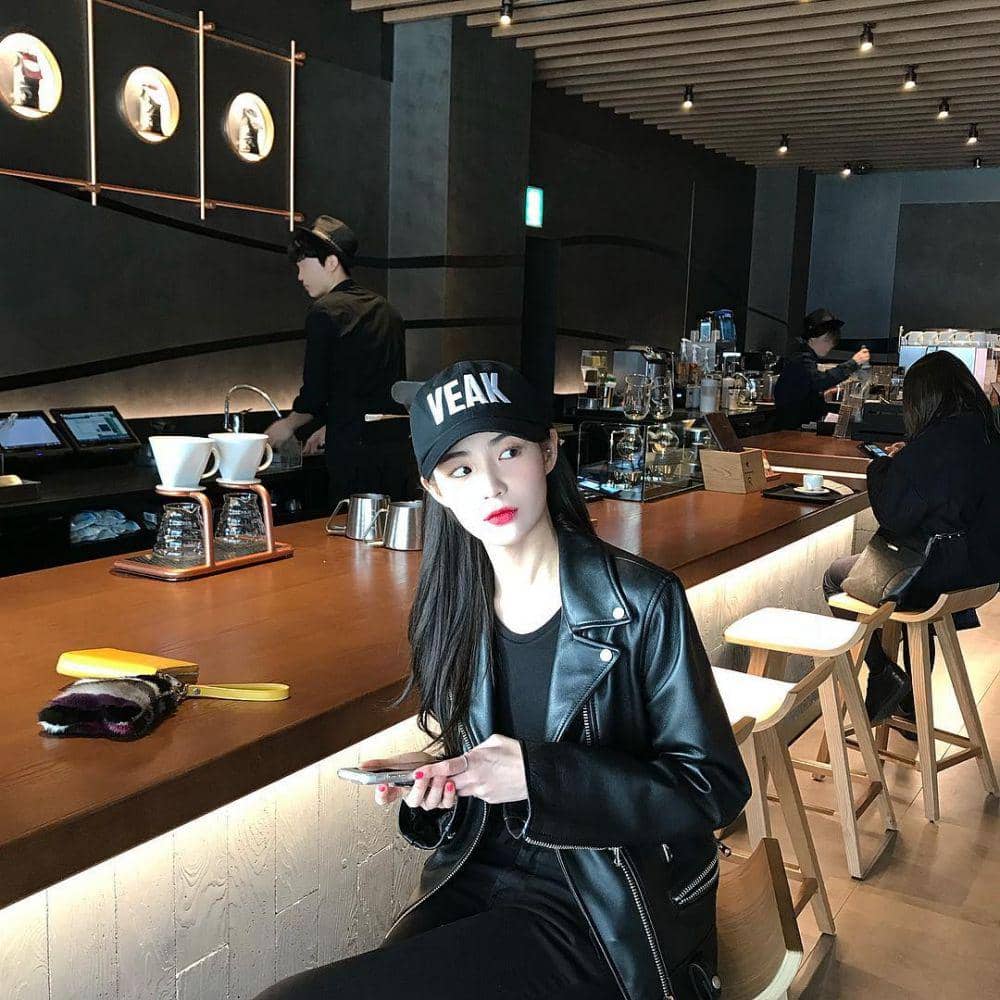 instagram.com/@hongsuzu