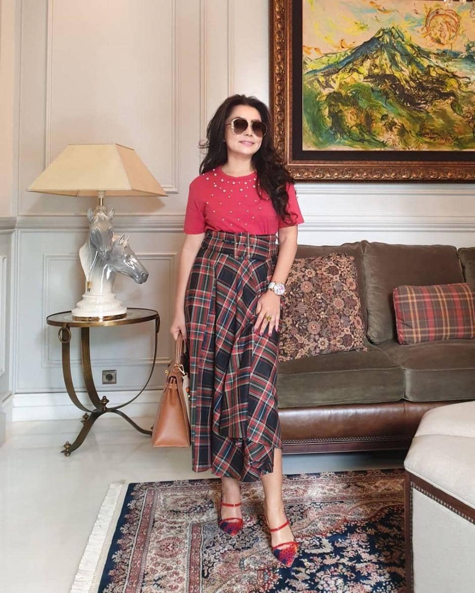 Instagram.com/mayangsaritrihatmodjoreal