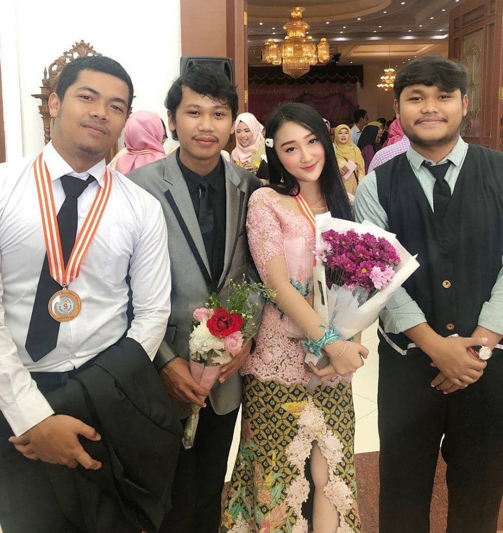 Instagram.com/sandrinamazayya