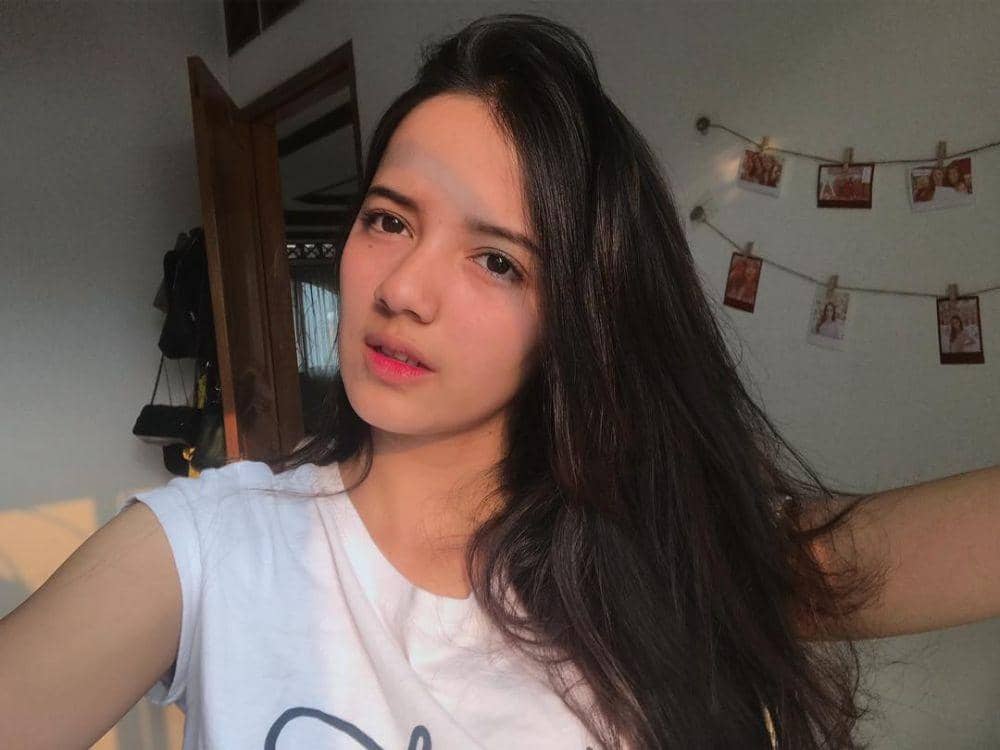 Instagram.com/rhesmanissa_