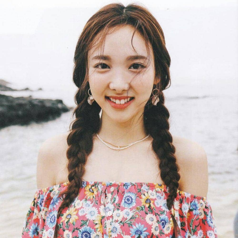 instagram.com/twicenayeon