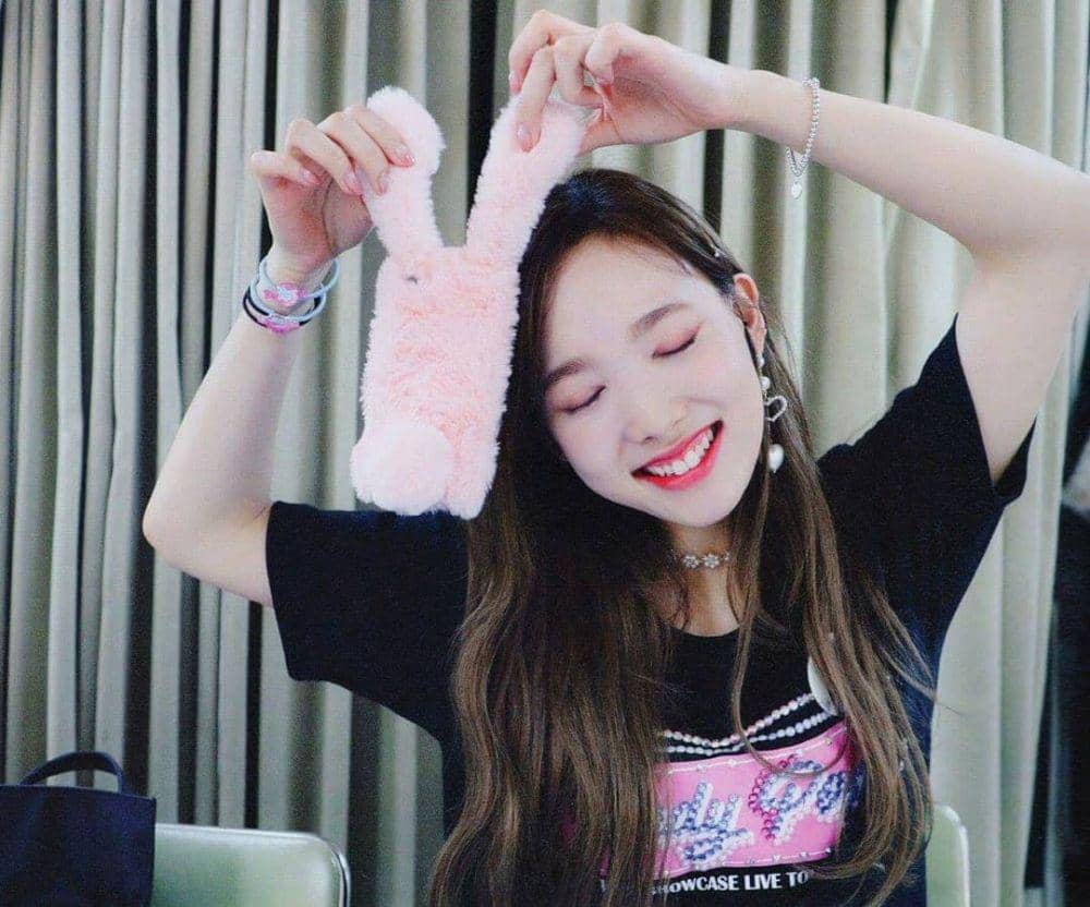 instagram.com/twicenayeon