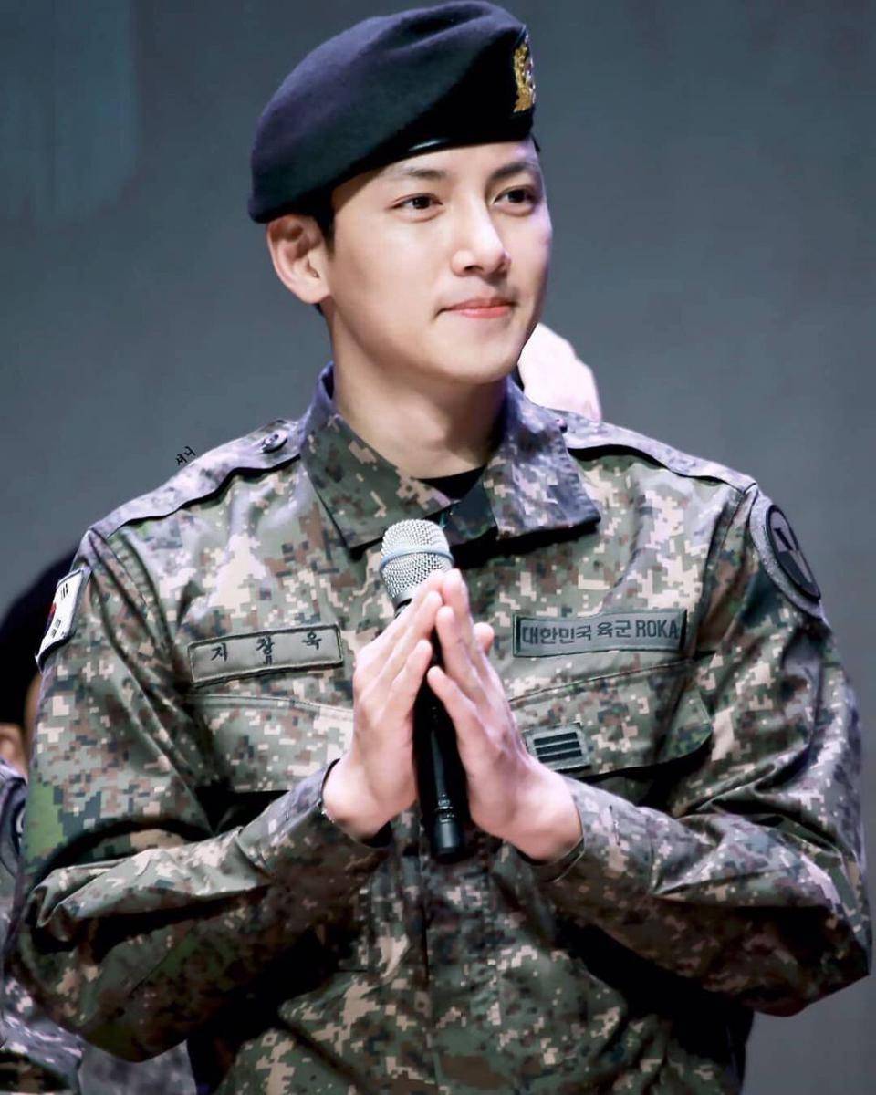Instagram.com/jichangwookk