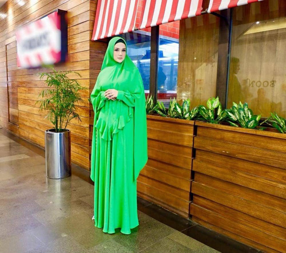 Instagram.com/mulanjameela1