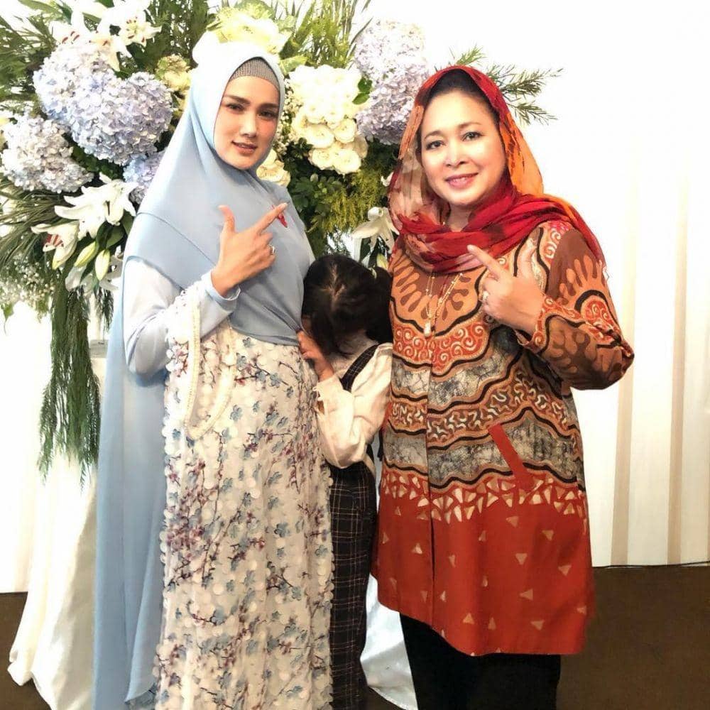 Instagram.com/mulanjameela1