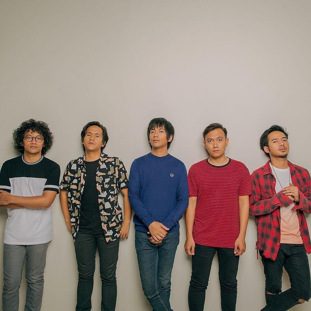 instagram.com/dmasivbandofficial