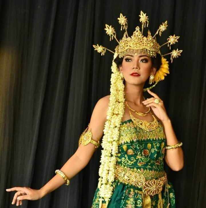 Instagram/rahmaliarindu.mua