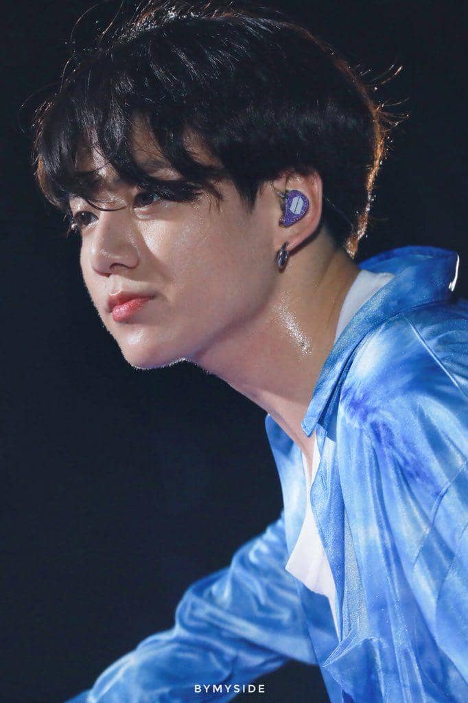 twitter.com/ByMySide_KookV