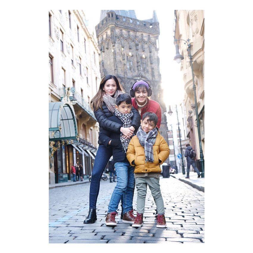 instagram.com/kareenakaur.c/