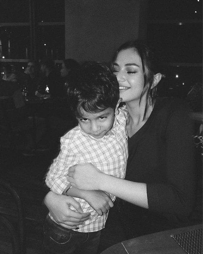 instagram.com/kareenakaur.c/