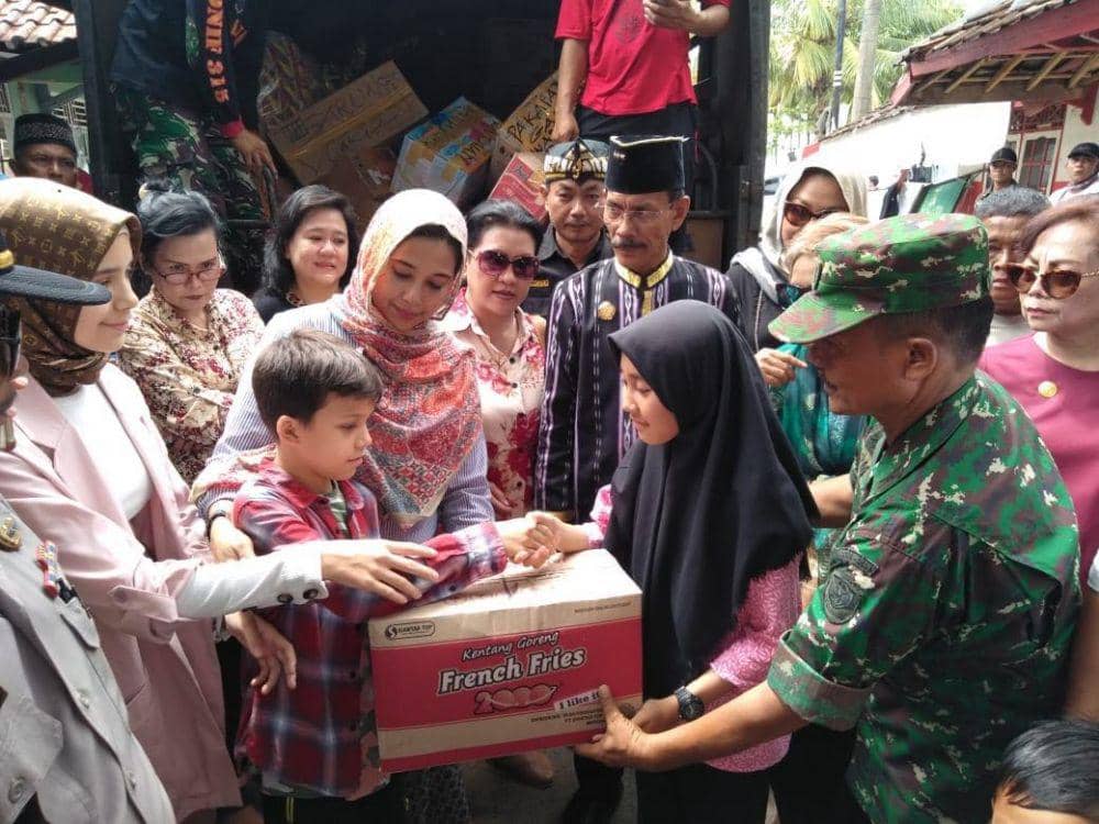 instagram.com/ayukhadijahazhari