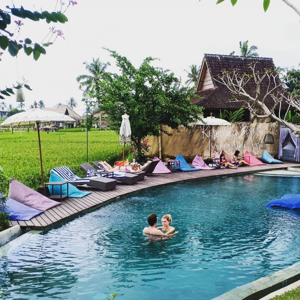 Instagram.com/fastdeliciousubud