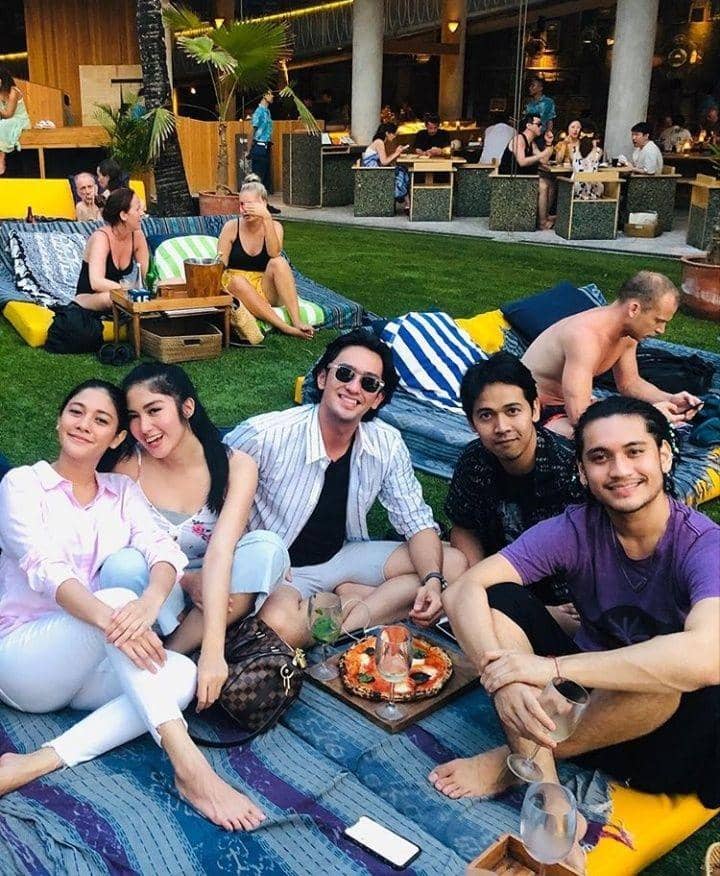 Instagram.com/ochi24