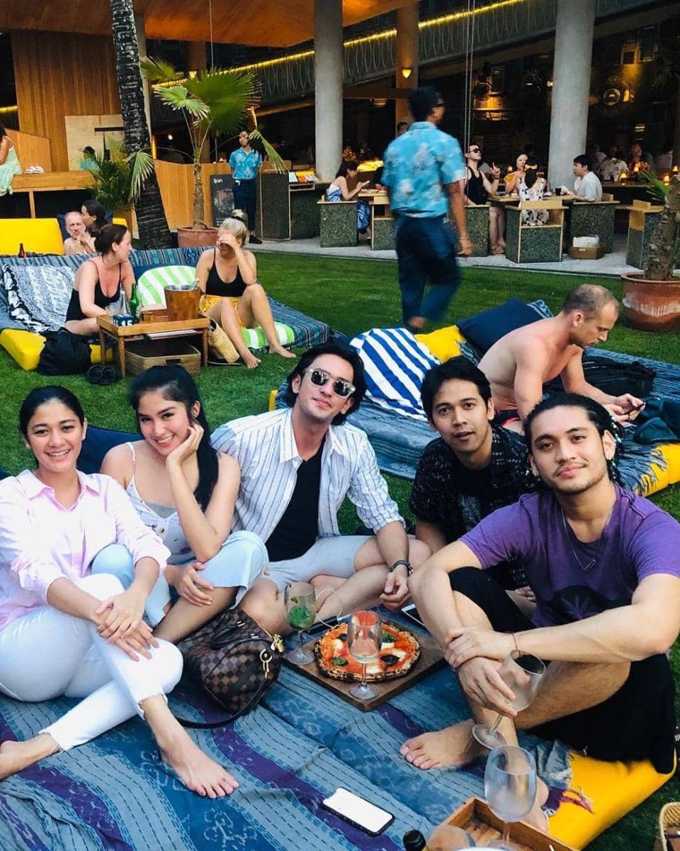 Instagram.com/ochi24