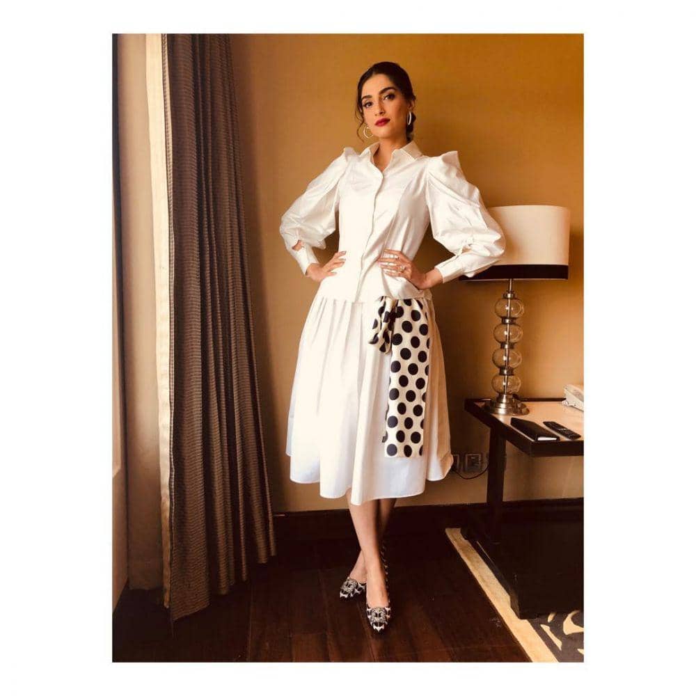 instagram.com/sonamkapoor