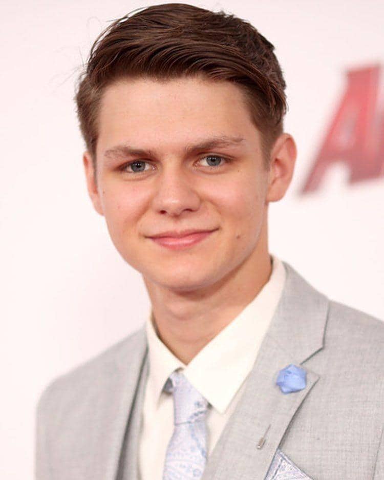 Instagram.com/darthsimpkins