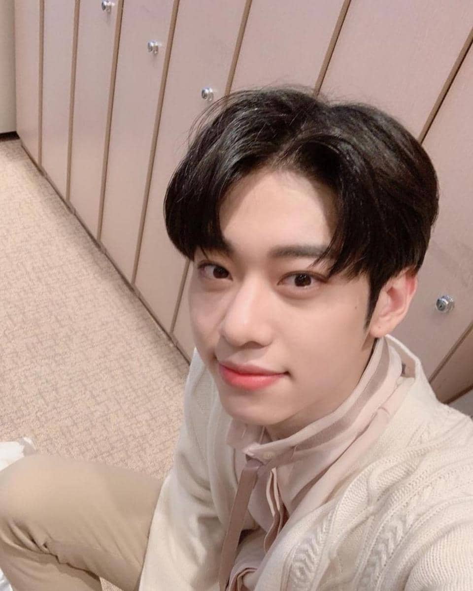 Instagram.com/ab6ix_official