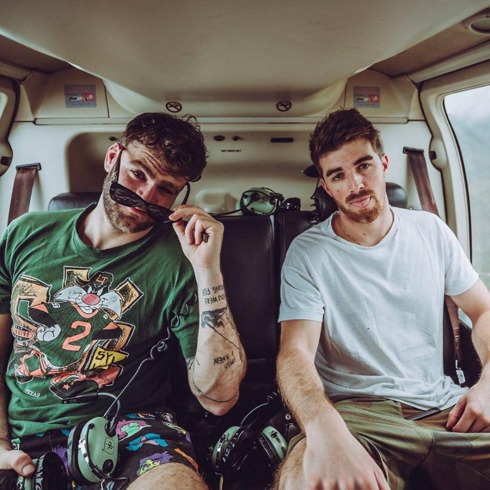 instagram.com/thechainsmokers