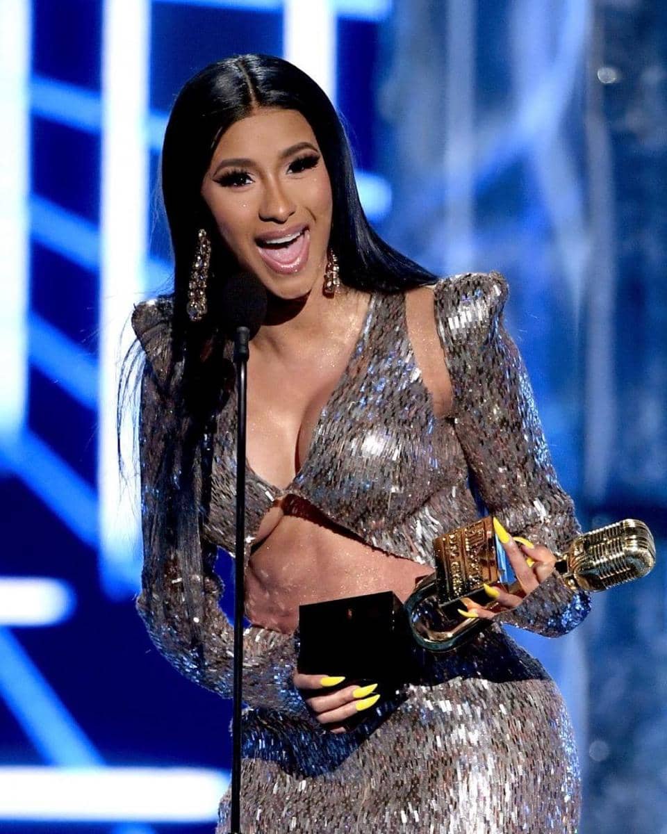 instagram.com/billboard