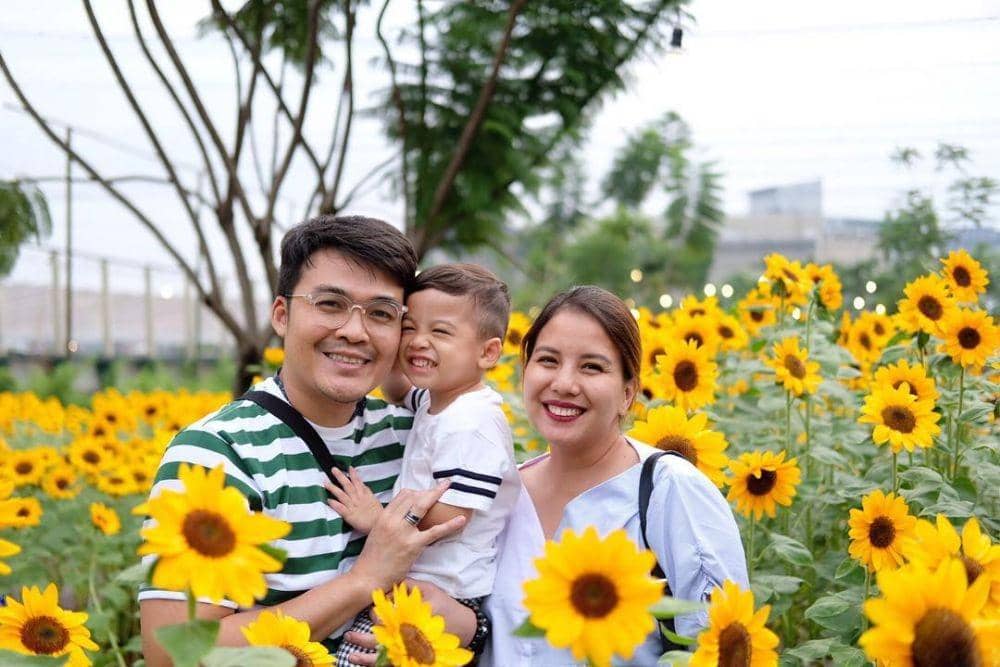 instagram.com/tya_ariestya