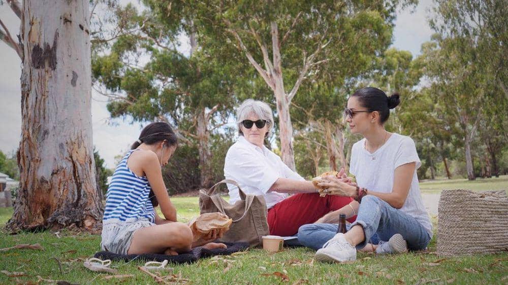 instagram.com/nadyahutagalung