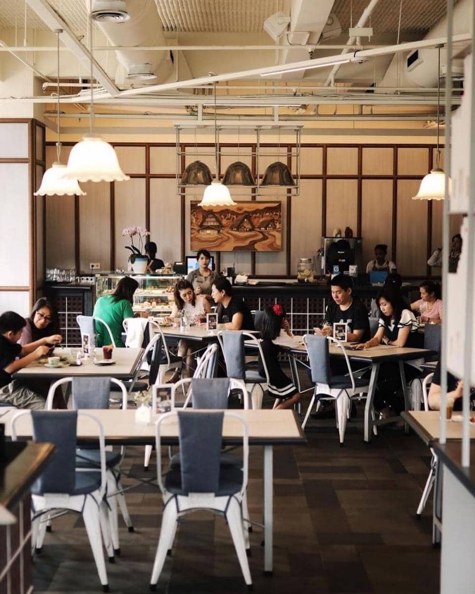 Instagram.com/hours.jkt