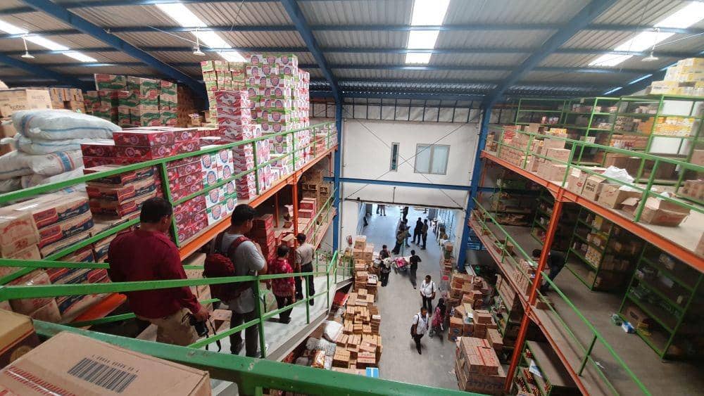 (Ilustrasi gudang swalayan) IDN Times/ Mela Hapsari