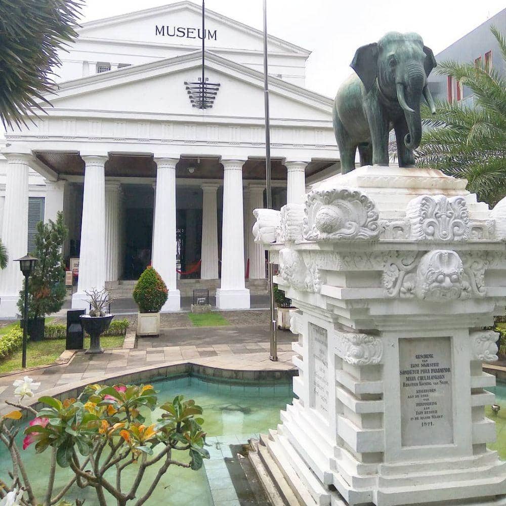 instagram.com/awang5