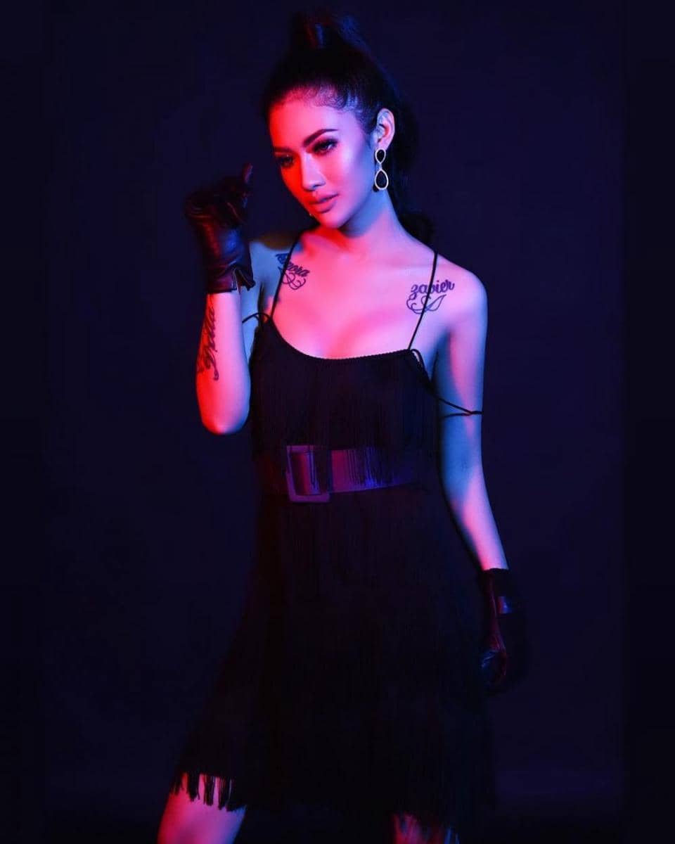 instagram.com/dellaperez/