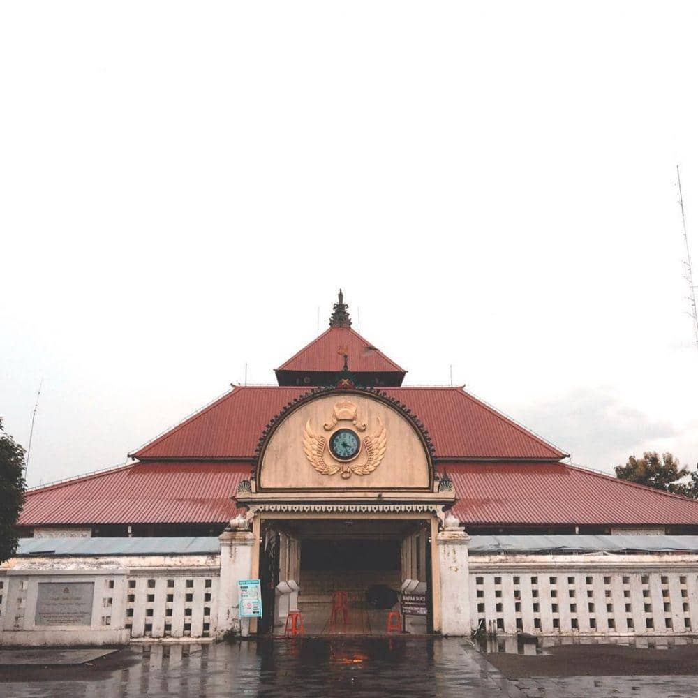 instagram.com/fanessasutrisno