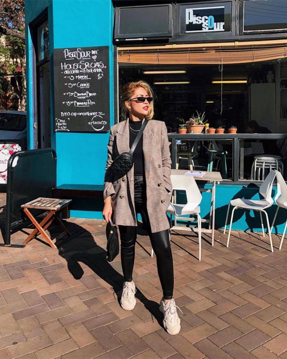 instagram.com/petitenyvi