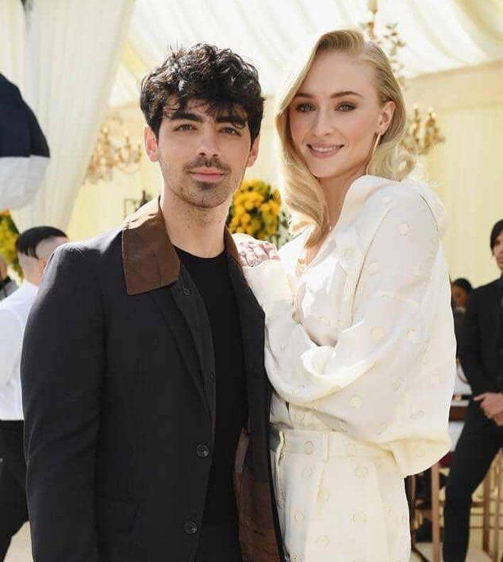 instagram.com/joejonas