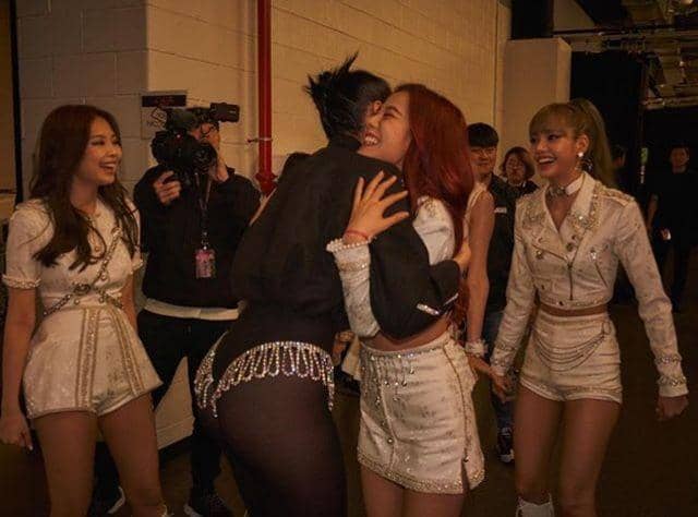 instagram.com/dualipa