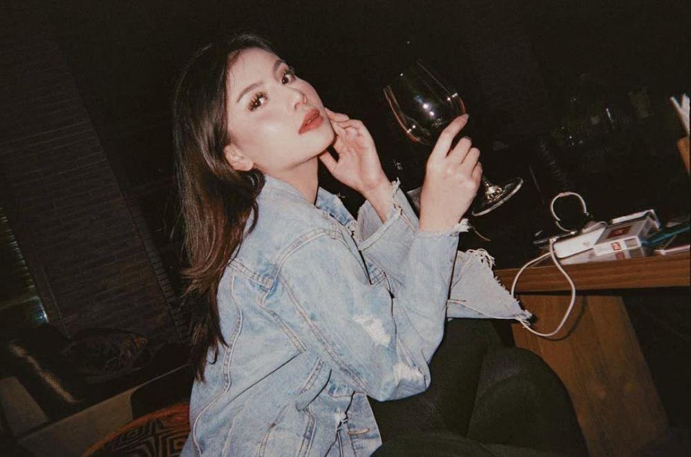 instagram.com/awkarin/