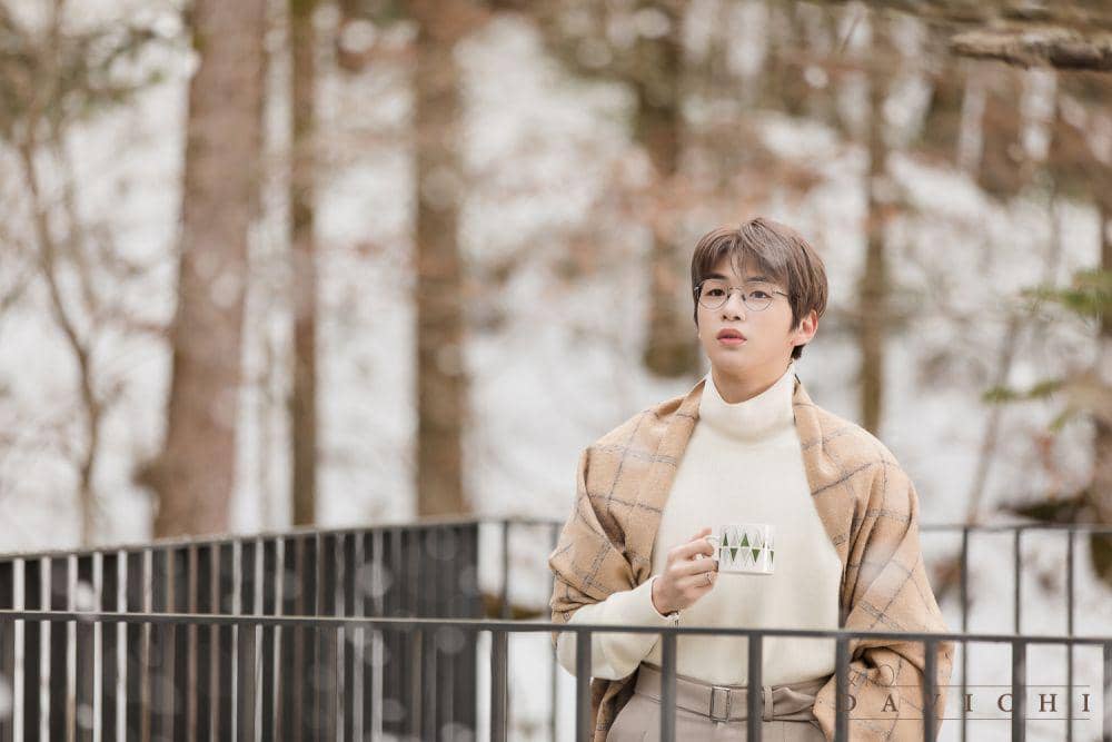 12 Idol KPop Bermarga Kang Ini Punya Visual Memesona, Ada Idolamu?