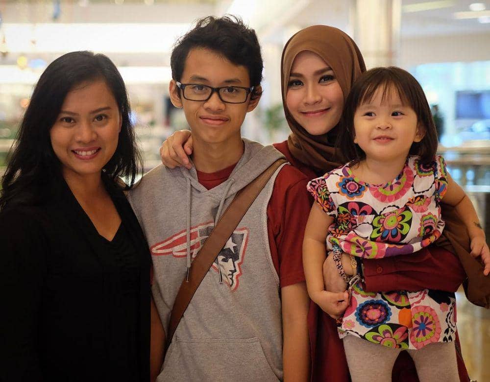 instagram.com/zaskiadyamecca