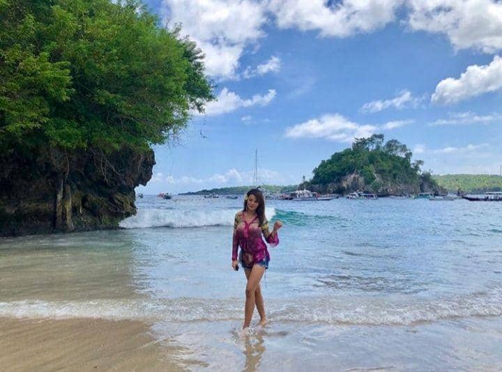 Instagram/farahquinnofficial