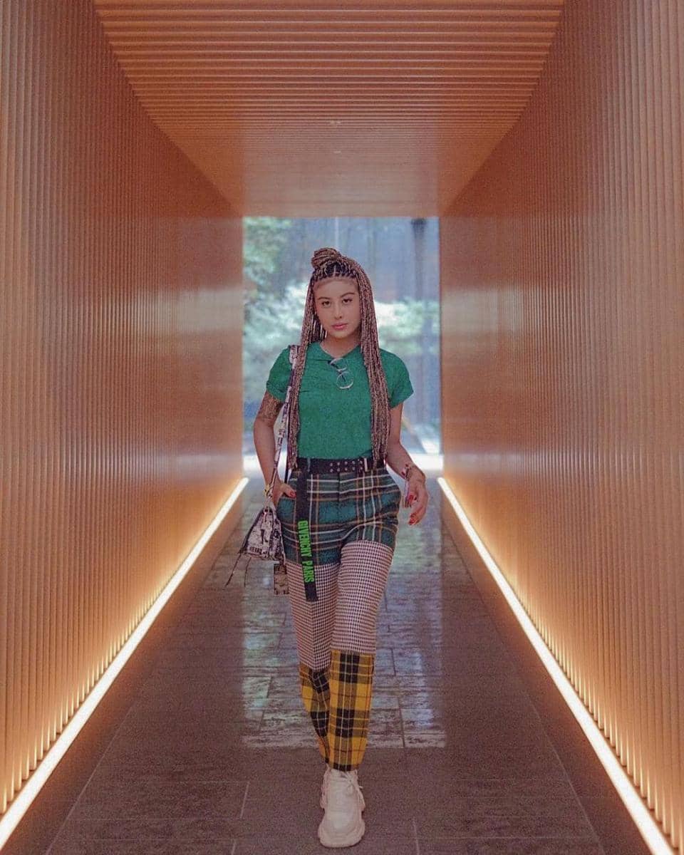 instagram.com/awkarin