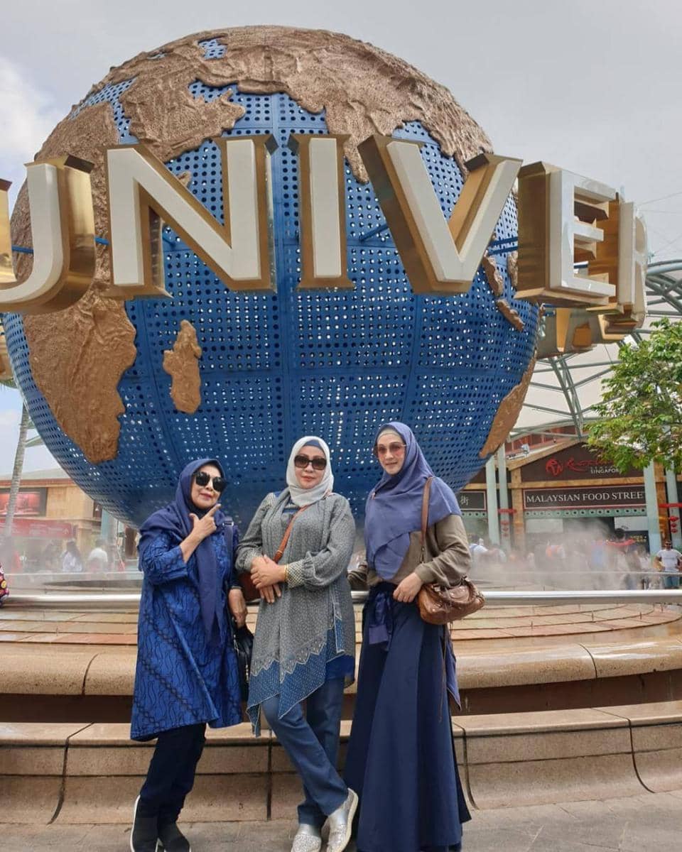 instagram.com/dinalorenza1975