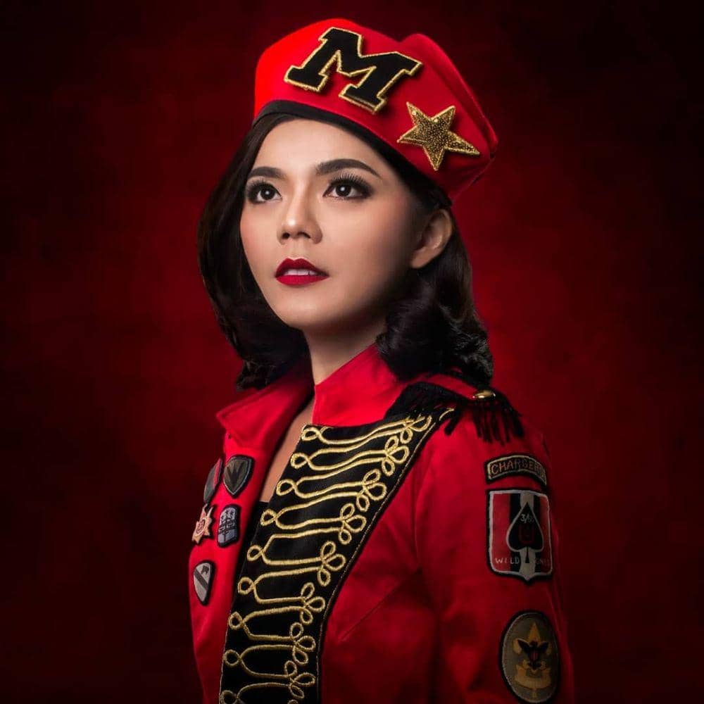 instagram.com/merryriana